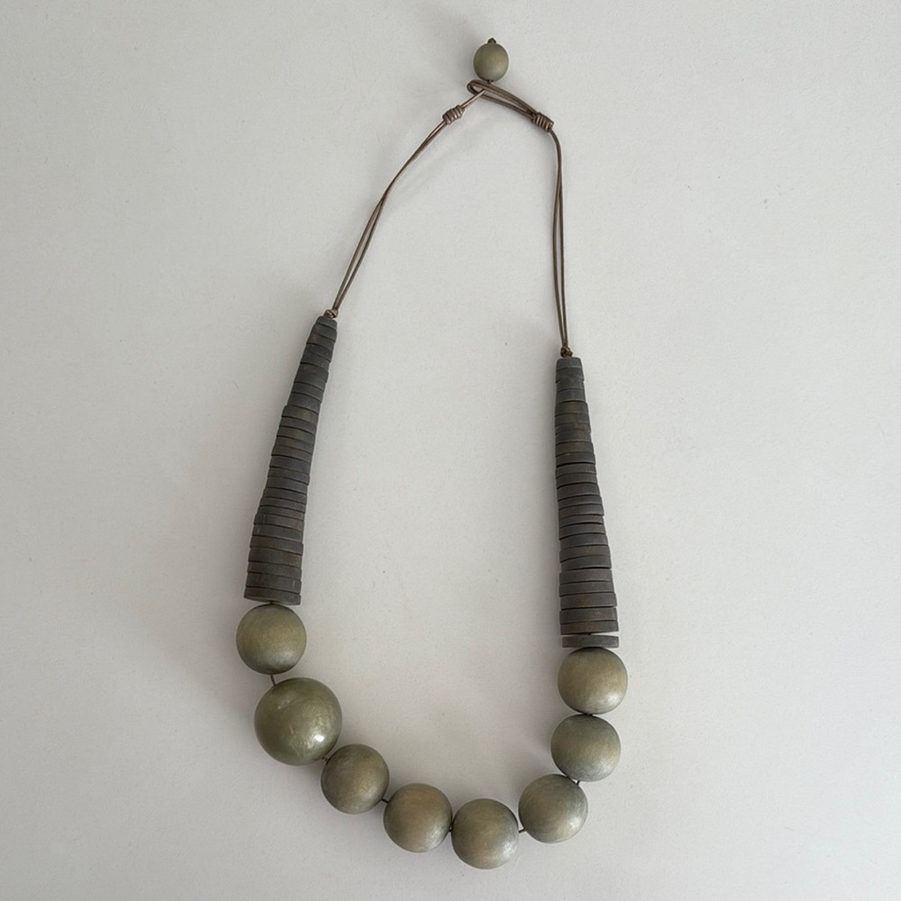 Elegant Green Beaded Necklace